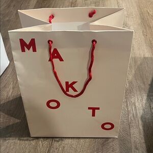 Makoto White and Red Shopping Bag